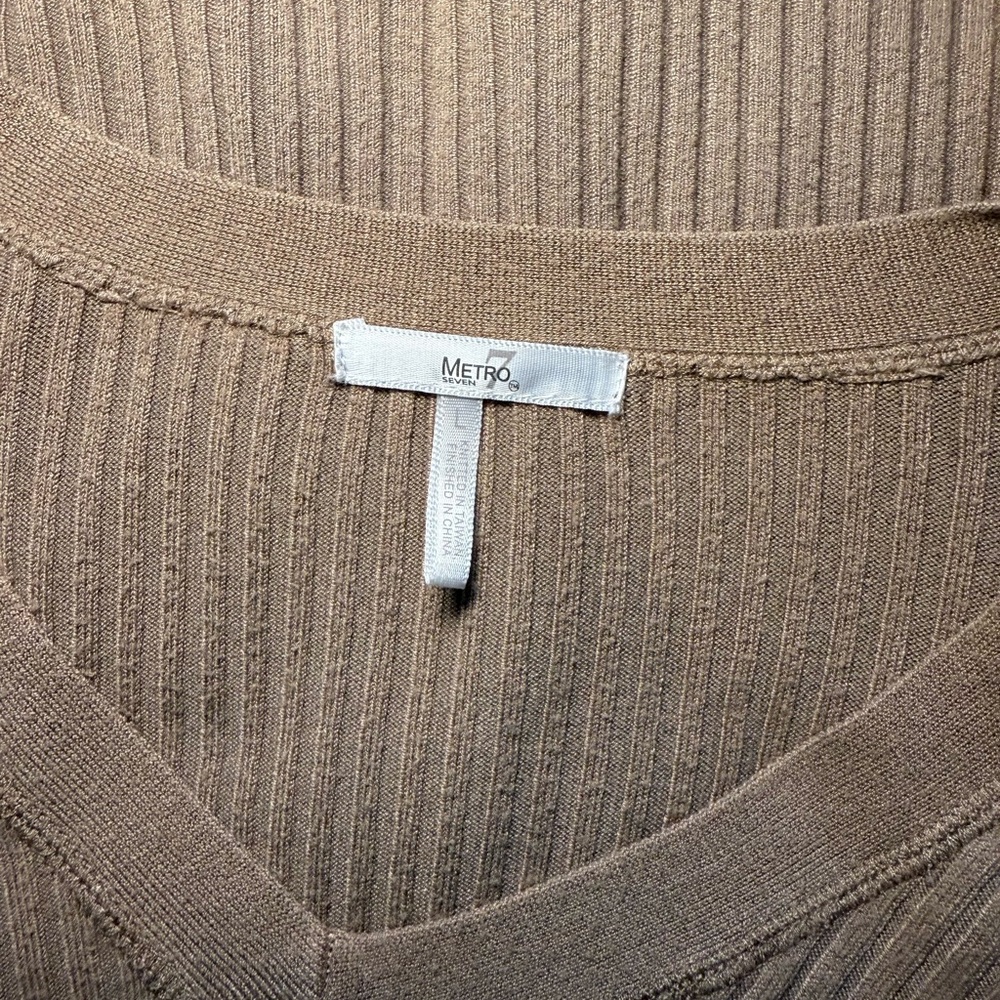 V-Neck Ribbed Sweater - Picture 4 of 5